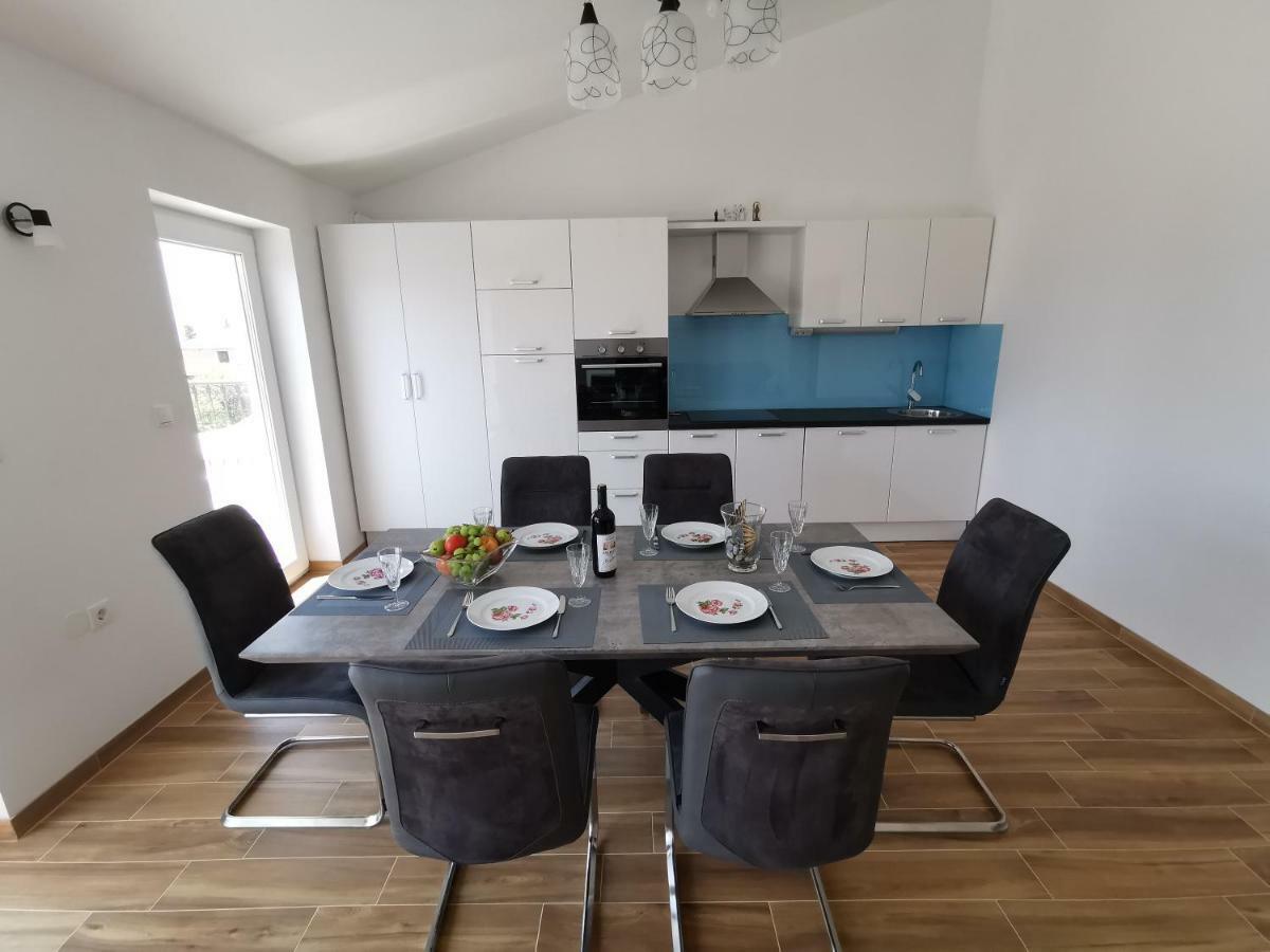 New 9 Minutes From Split Airport Apartma *