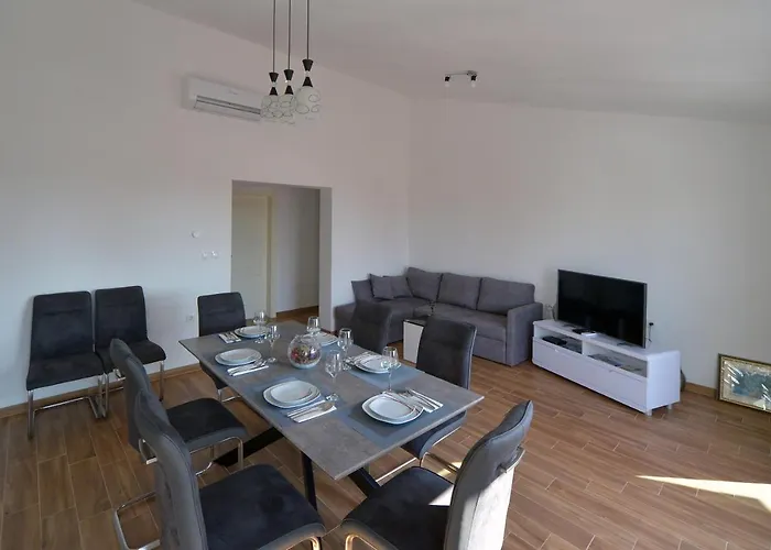 New Apartments 9 Minutes From Split Airport